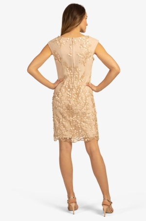 Apart női ruha ujjatlan, hímzett tüllös