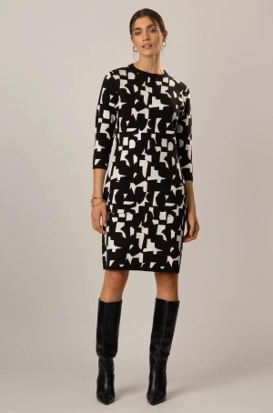 Apart női ruha kötött,3/4-es ujjú,elől zsebes