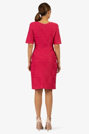 Apart női ruha, rövidujjú, V-nyakú, elöl átlapolt