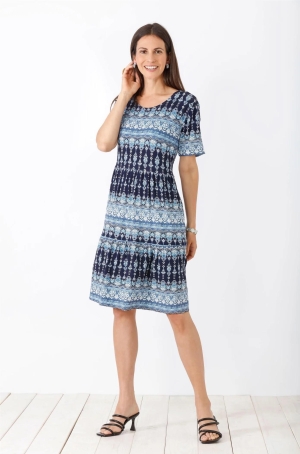 hajo női ruha, rövidujjú, kereknyakú, szabott