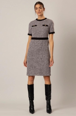 Apart női ruha, egyenes, chanel, rövidujjú, díszgombokkal