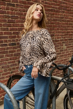 Monari női blúz rakott elejű,fodros-tölcsér ujjú