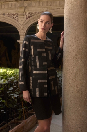 Joseph Ribkoff női kabátka,textílbőr rátétes,elején kapcsos